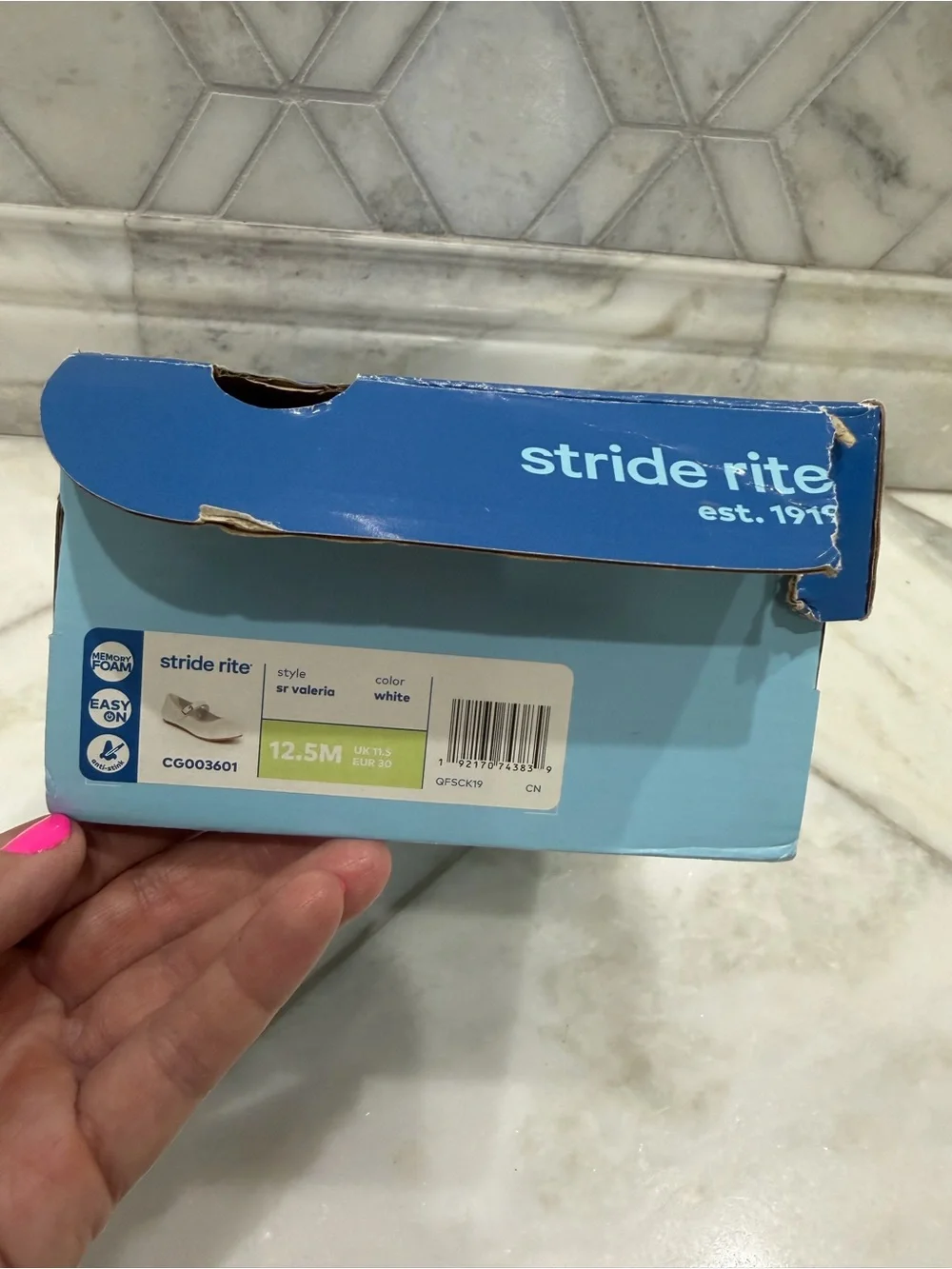 NEW Size 12.5 Stride Rite Valeria Glitter Mary Jane Dress Shoes